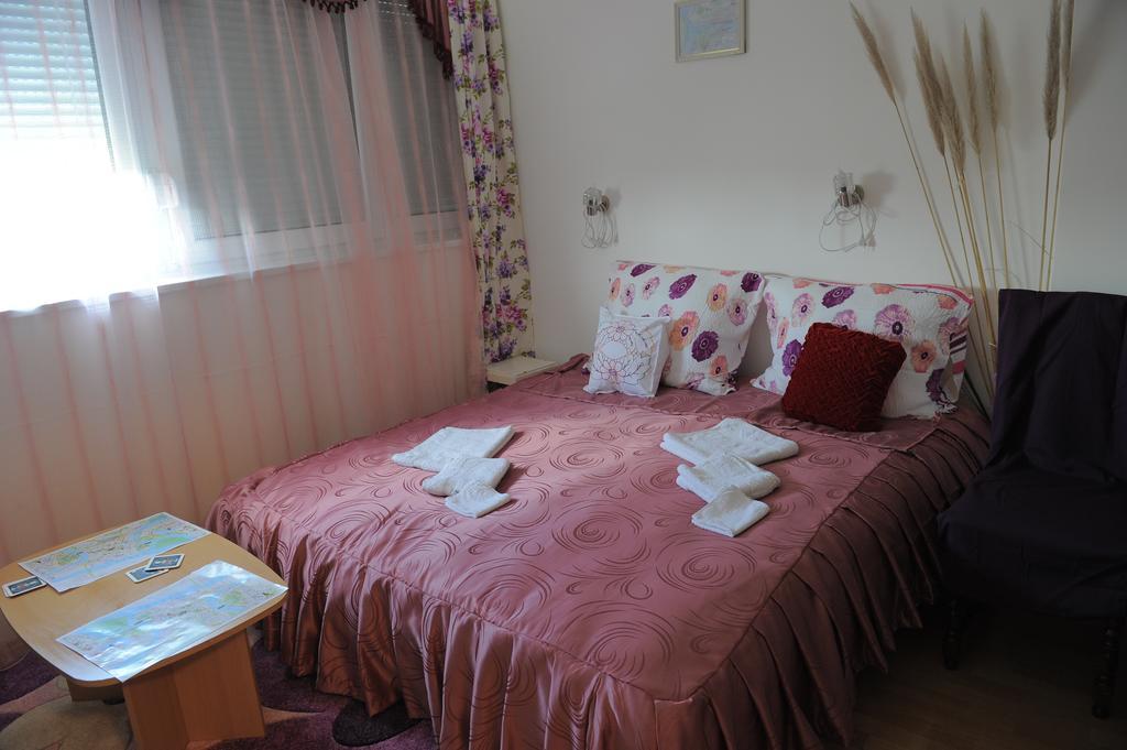 Apartment Daca Stan Belgrade Exterior photo
